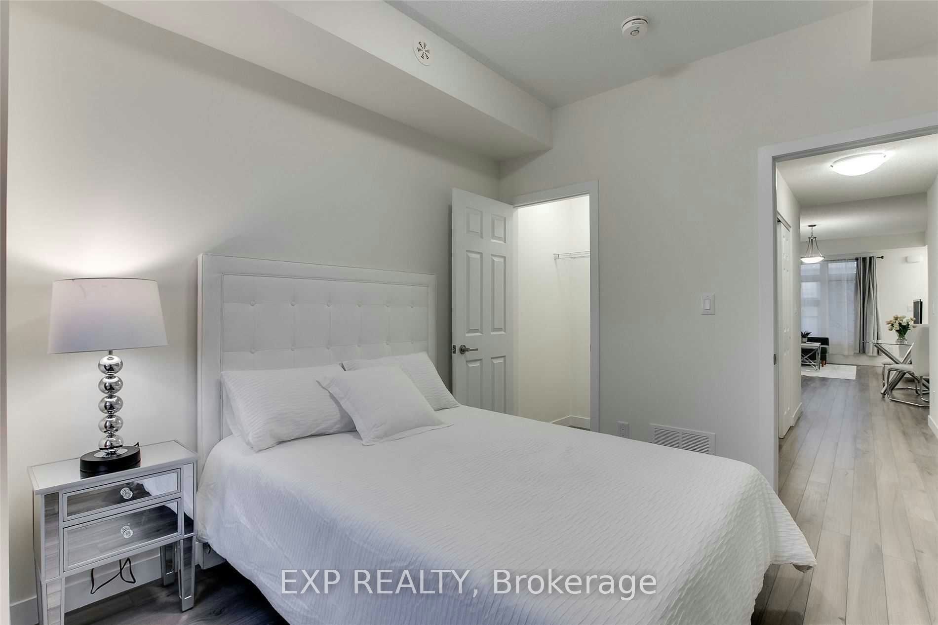 #5 Room 1-630 Rogers Road, Toronto, ON, M6M 0B4 - 8