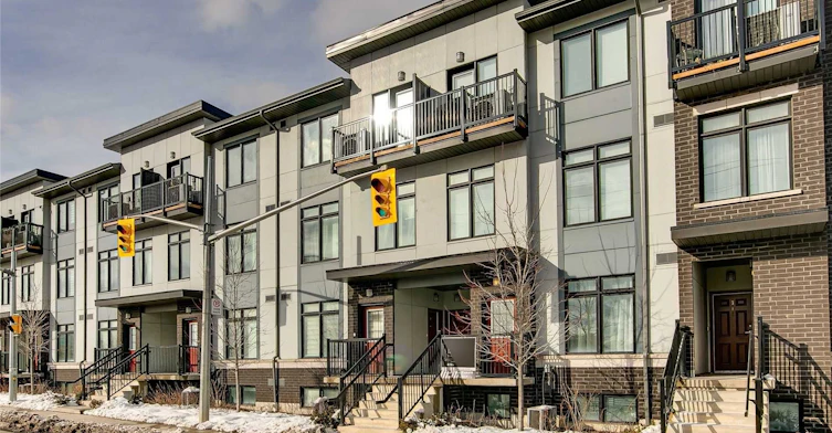 #5 Room 1-630 Rogers Road, Toronto, ON, M6M 0B4 - 27