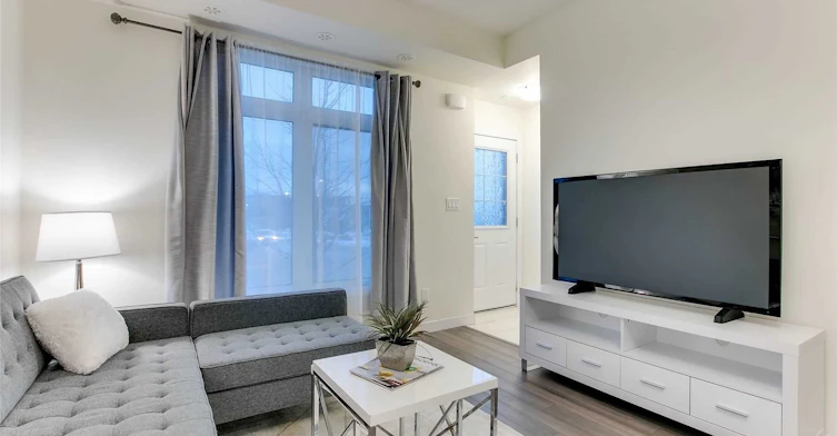 #5 Room 1-630 Rogers Road, Toronto, ON, M6M 0B4 - 22