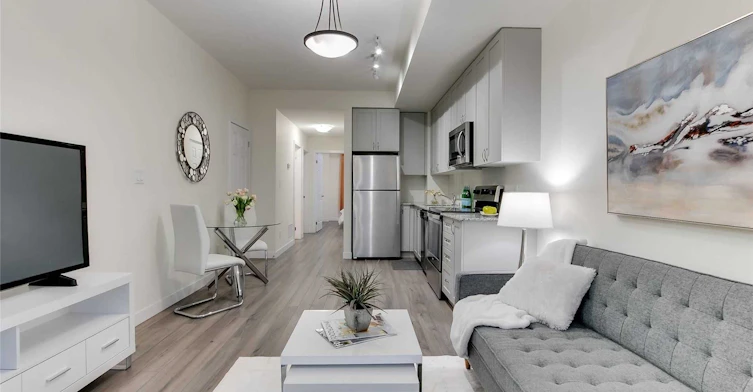 #5 Room 1-630 Rogers Road, Toronto, ON, M6M 0B4 - 21