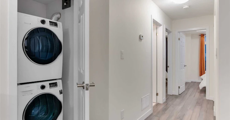 #5 Room 1-630 Rogers Road, Toronto, ON, M6M 0B4 - 4