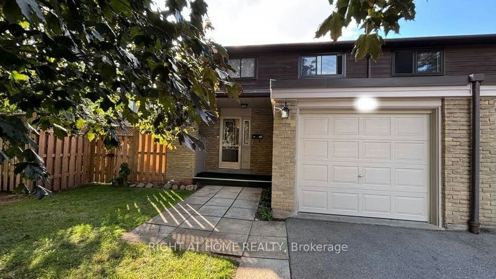 584 Forestwood Crescent, Burlington, ON, L7L 4K3 - 3