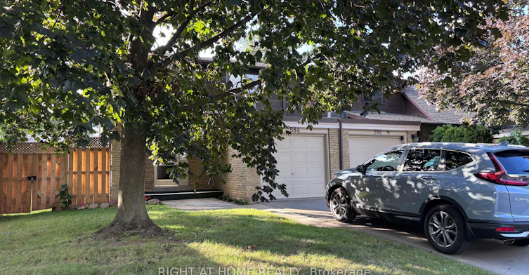 584 Forestwood Crescent, Burlington, ON, L7L 4K3 - 2