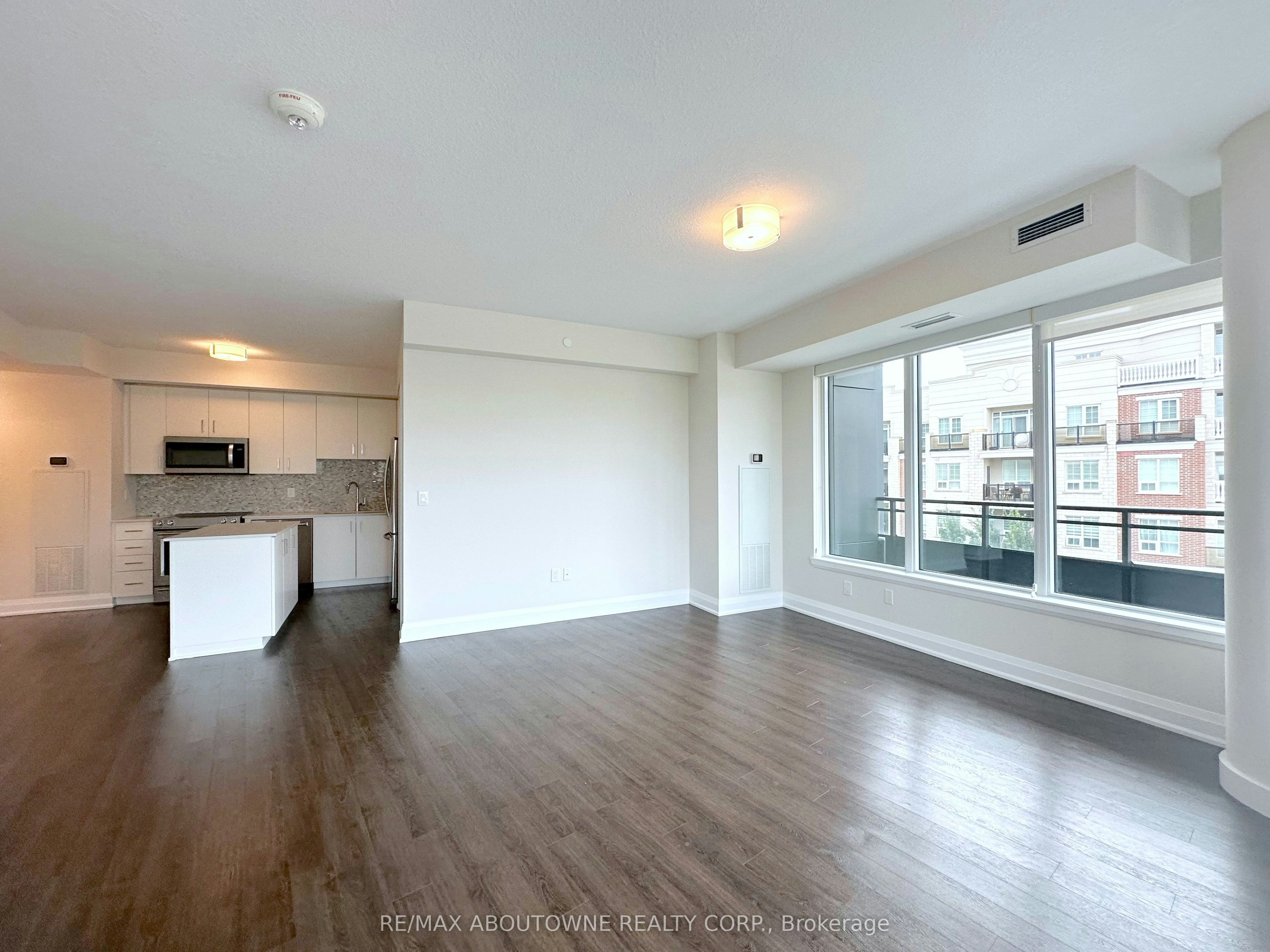 421-2333 Taunton Road, Oakville, ON, L6H 0N5 - 5
