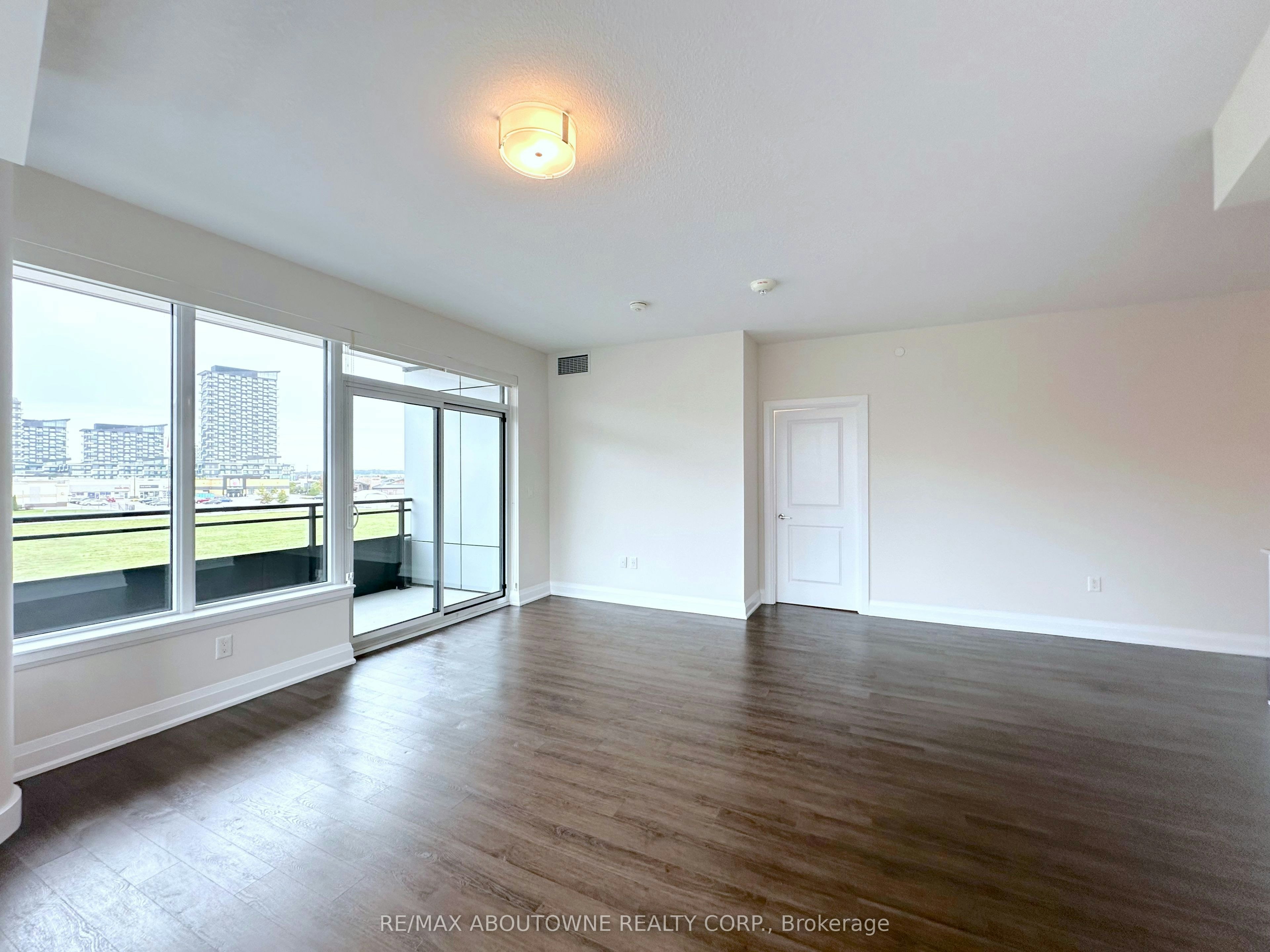 421-2333 Taunton Road, Oakville, ON, L6H 0N5 - 7