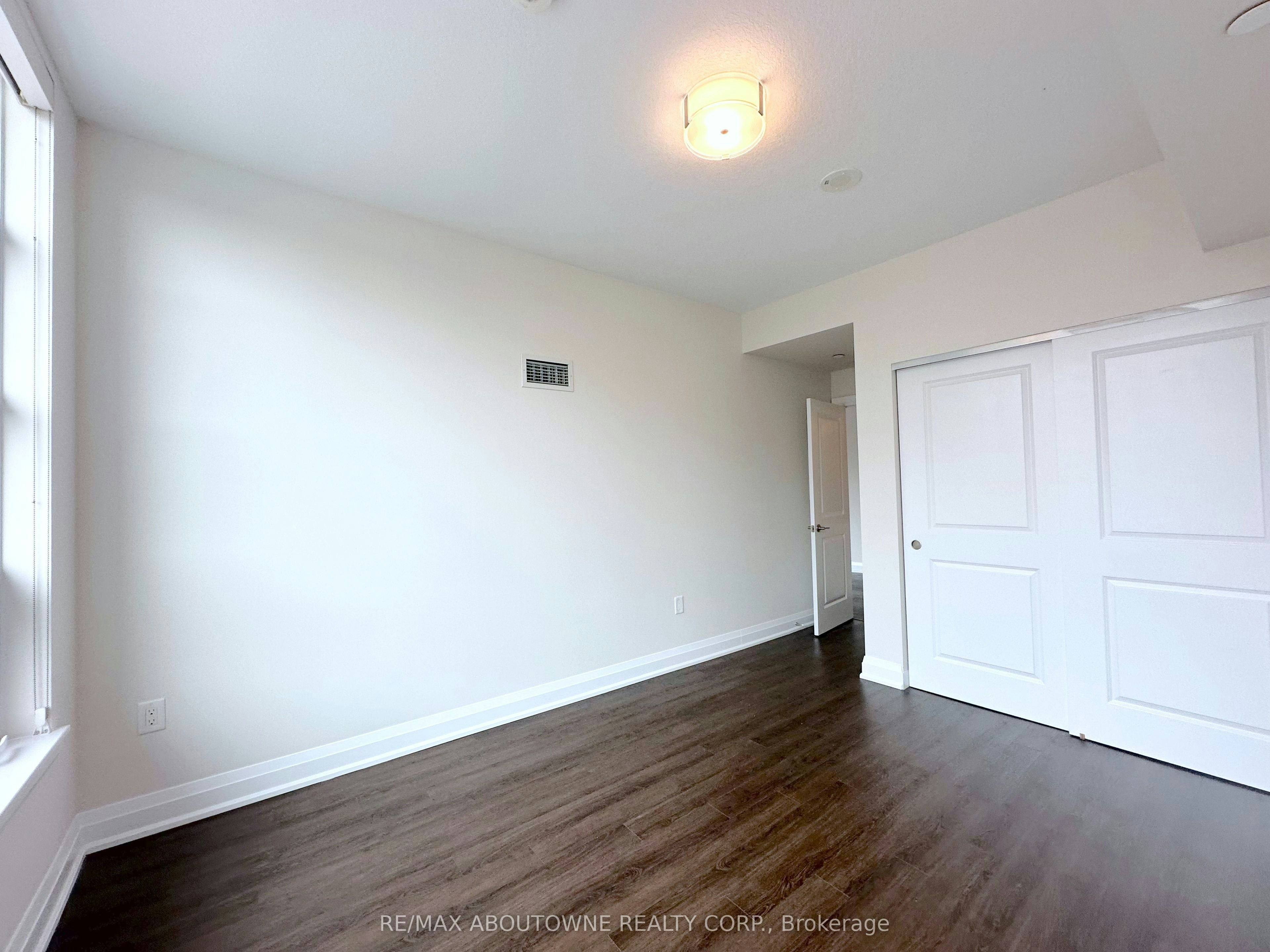 421-2333 Taunton Road, Oakville, ON, L6H 0N5 - 14