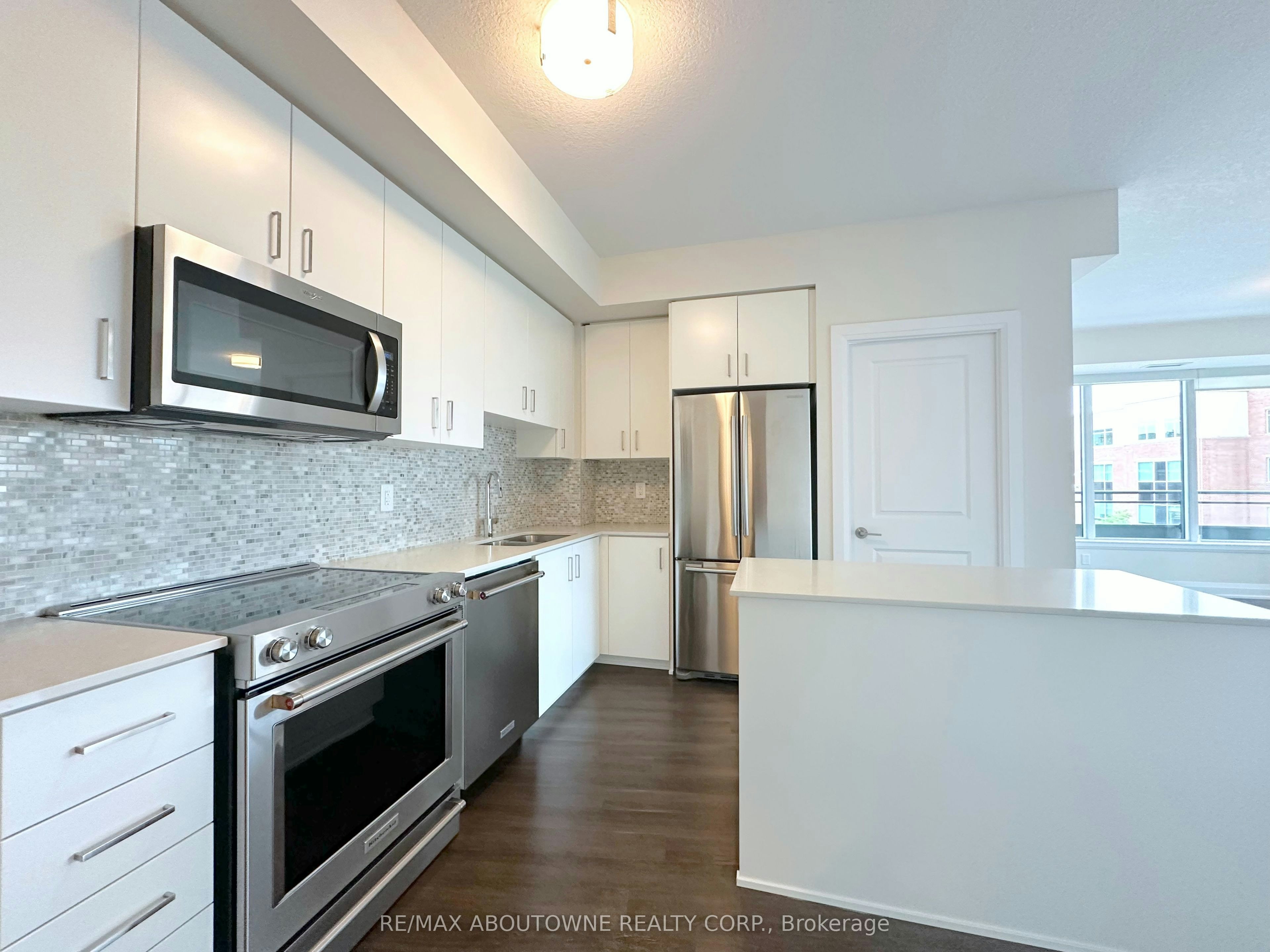 421-2333 Taunton Road, Oakville, ON, L6H 0N5 - 3