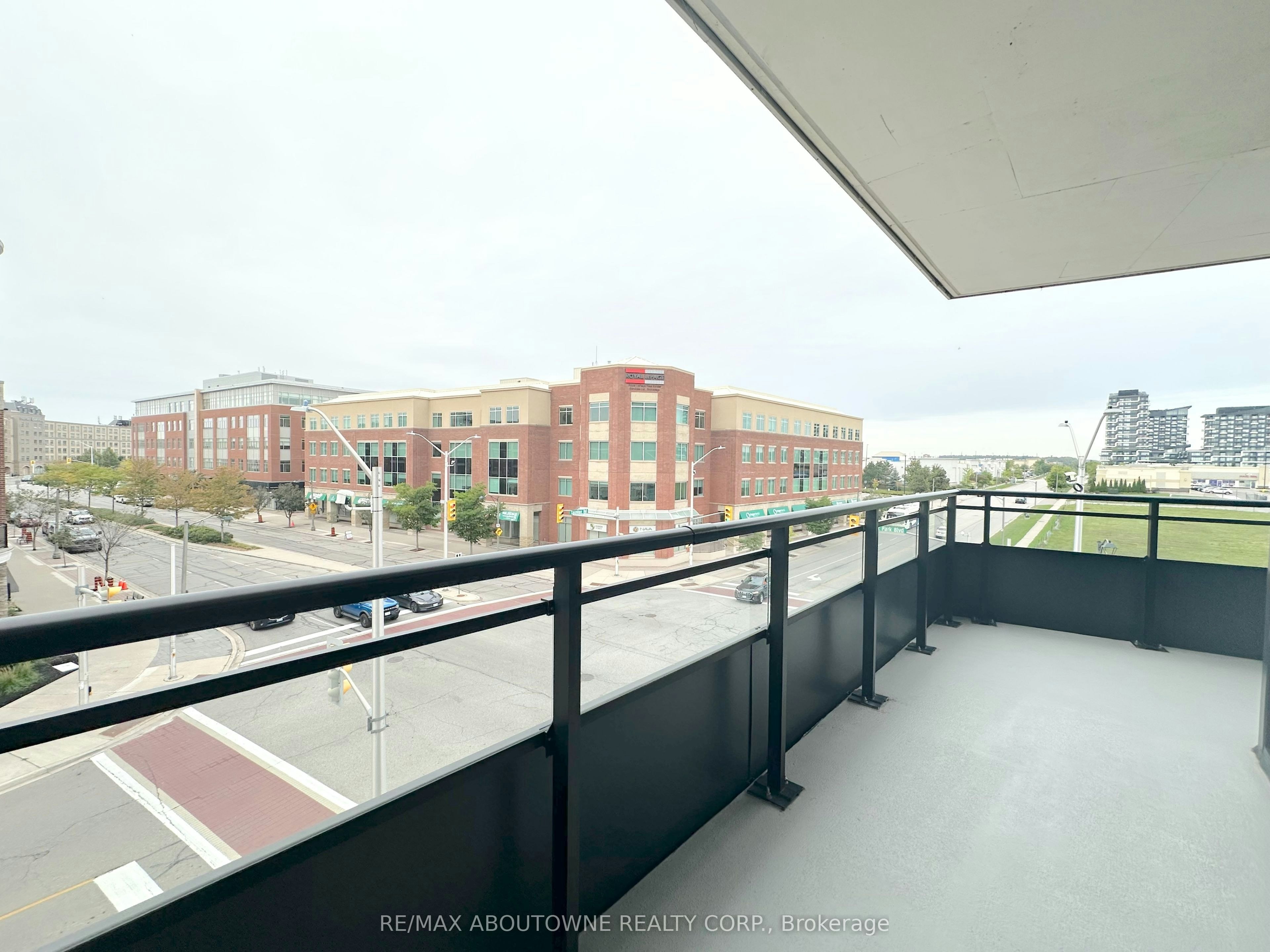 421-2333 Taunton Road, Oakville, ON, L6H 0N5 - 17