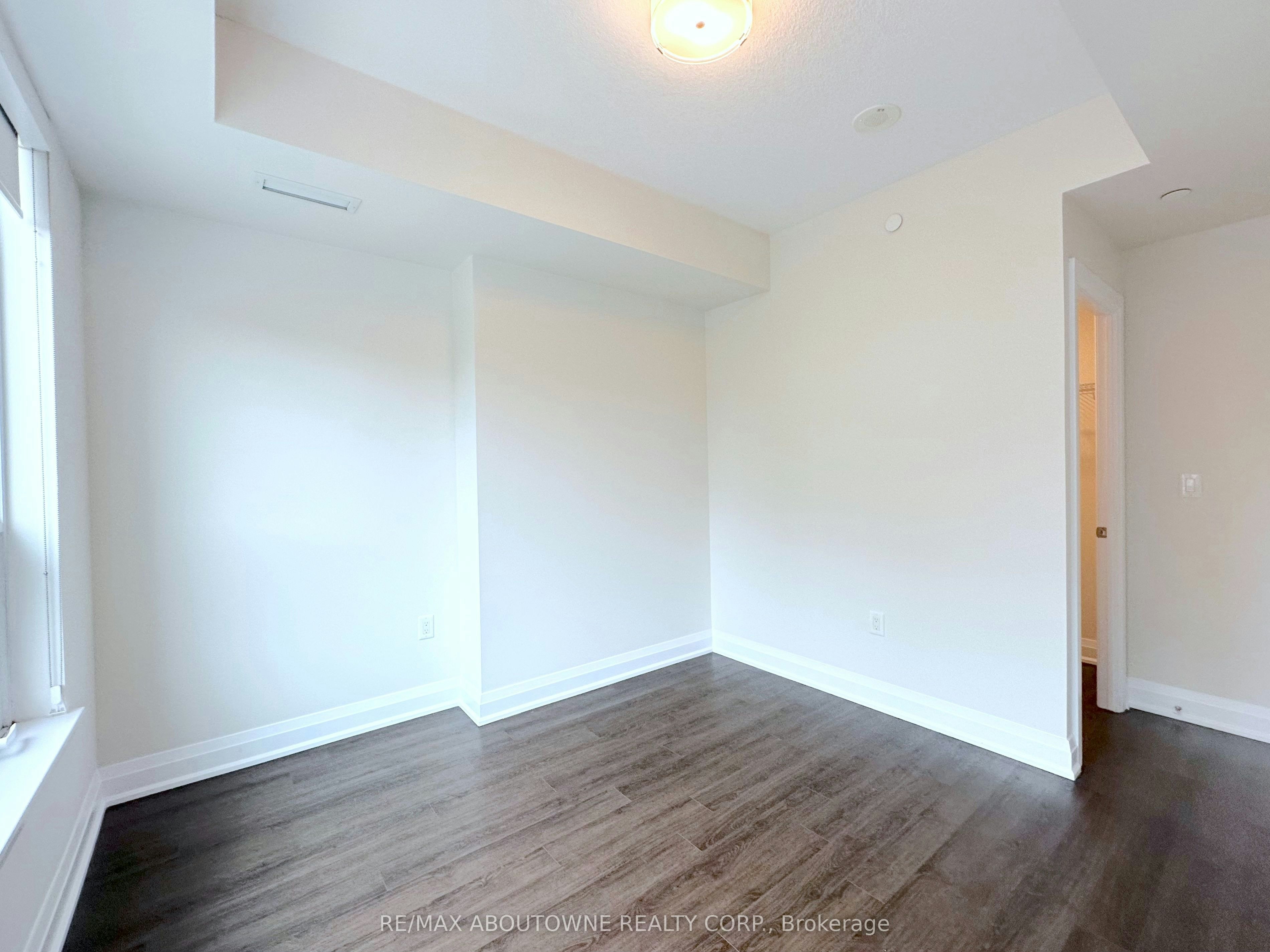 319-2333 Taunton Road, Oakville, ON, L6H 0N5 - 13