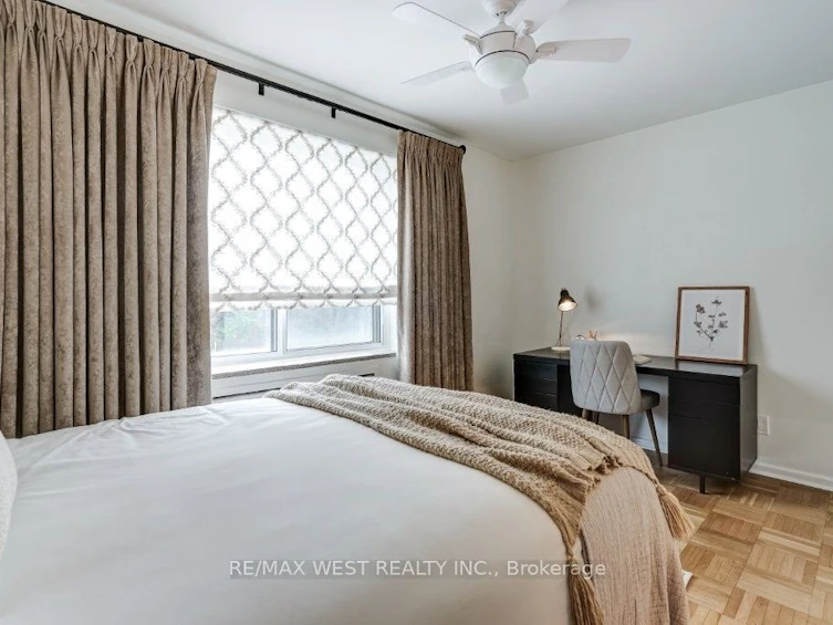 203-2000 Bloor Street W, Toronto, ON, M6P 3L2 - 17
