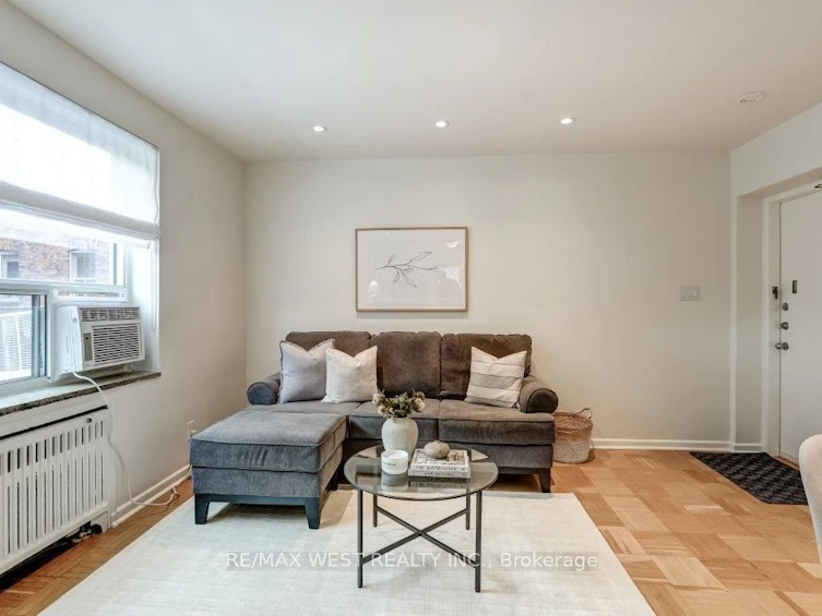 203-2000 Bloor Street W, Toronto, ON, M6P 3L2 - 7