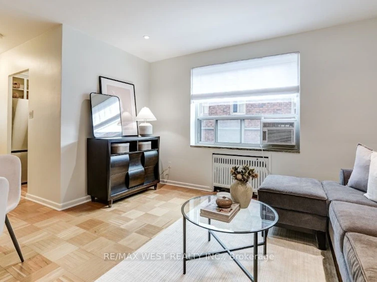203-2000 Bloor Street W, Toronto, ON, M6P 3L2 - 5