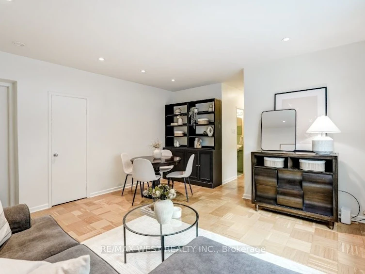 203-2000 Bloor Street W, Toronto, ON, M6P 3L2 - 9