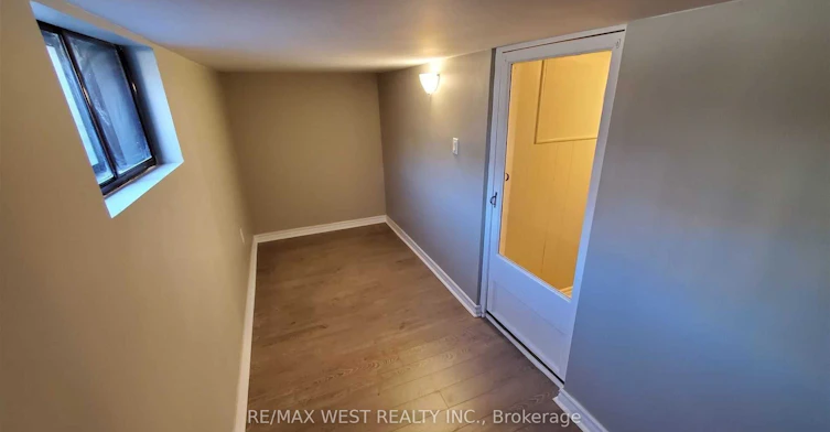 Bsmt-508 Concord Avenue, Toronto, ON, M6H 2P8 - 13