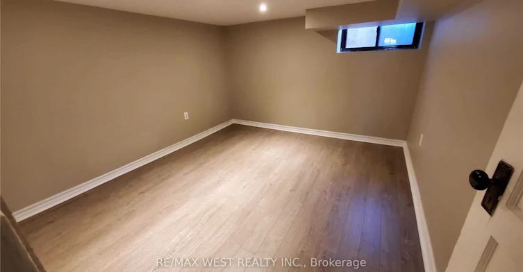 Bsmt-508 Concord Avenue, Toronto, ON, M6H 2P8 - 4