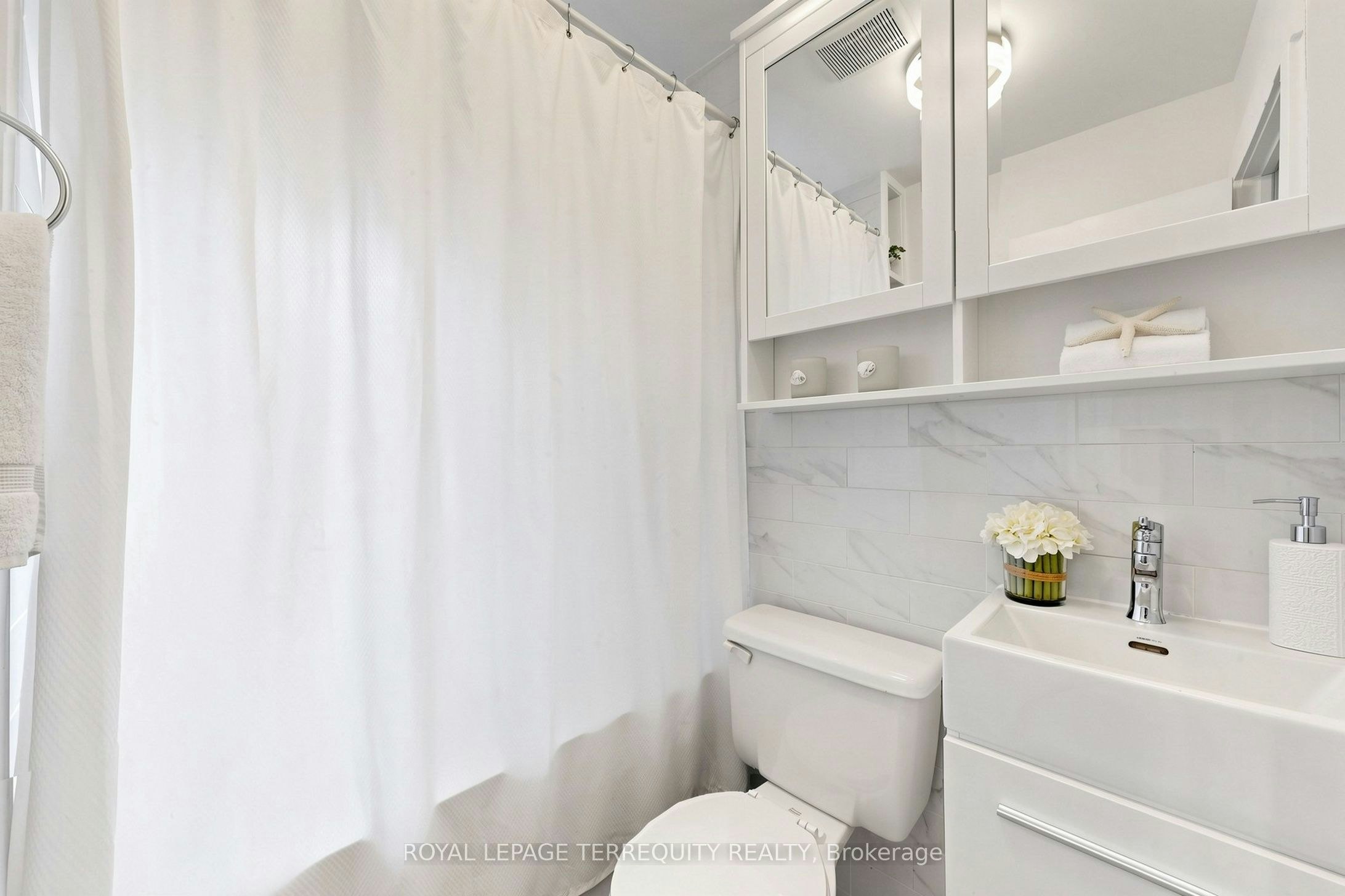 Upper-150 Osler Street, Toronto, ON, M6N 2Y8 - 20
