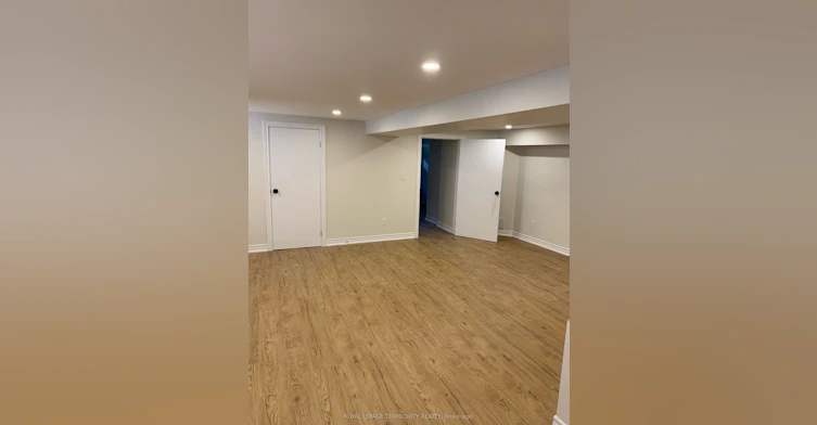Lower-1527 Dufferin Street, Toronto, ON, M6H 3L5 - 6