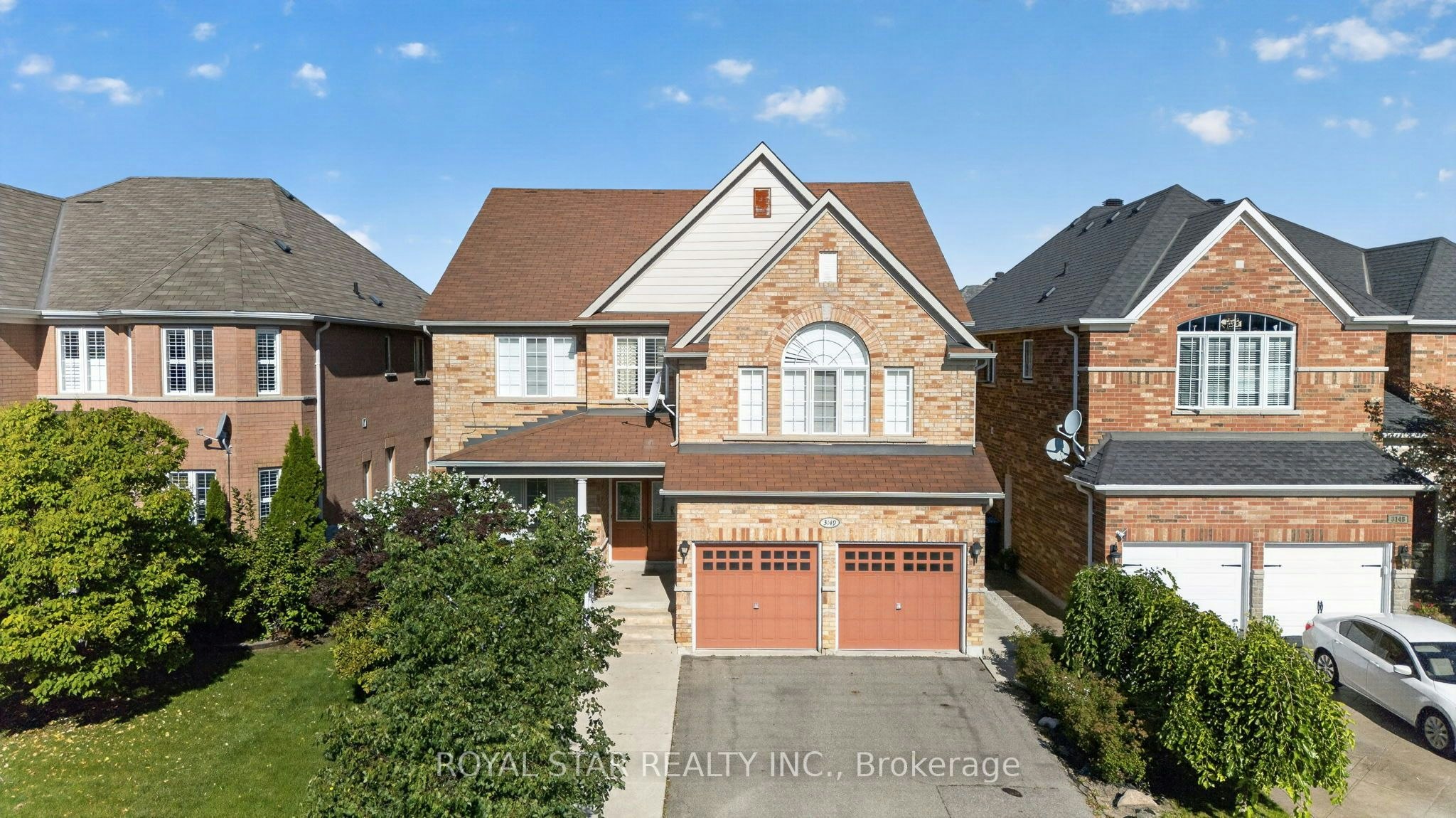 3149 Gladish Grove, Mississauga, ON, L5M 0C3 - 3