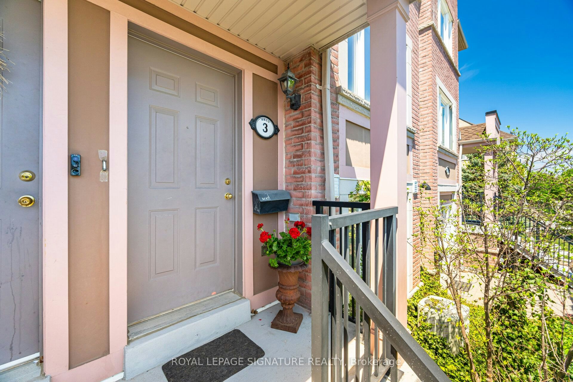 3-4855 Half Moon Grove, Mississauga, ON, L5M 8C7