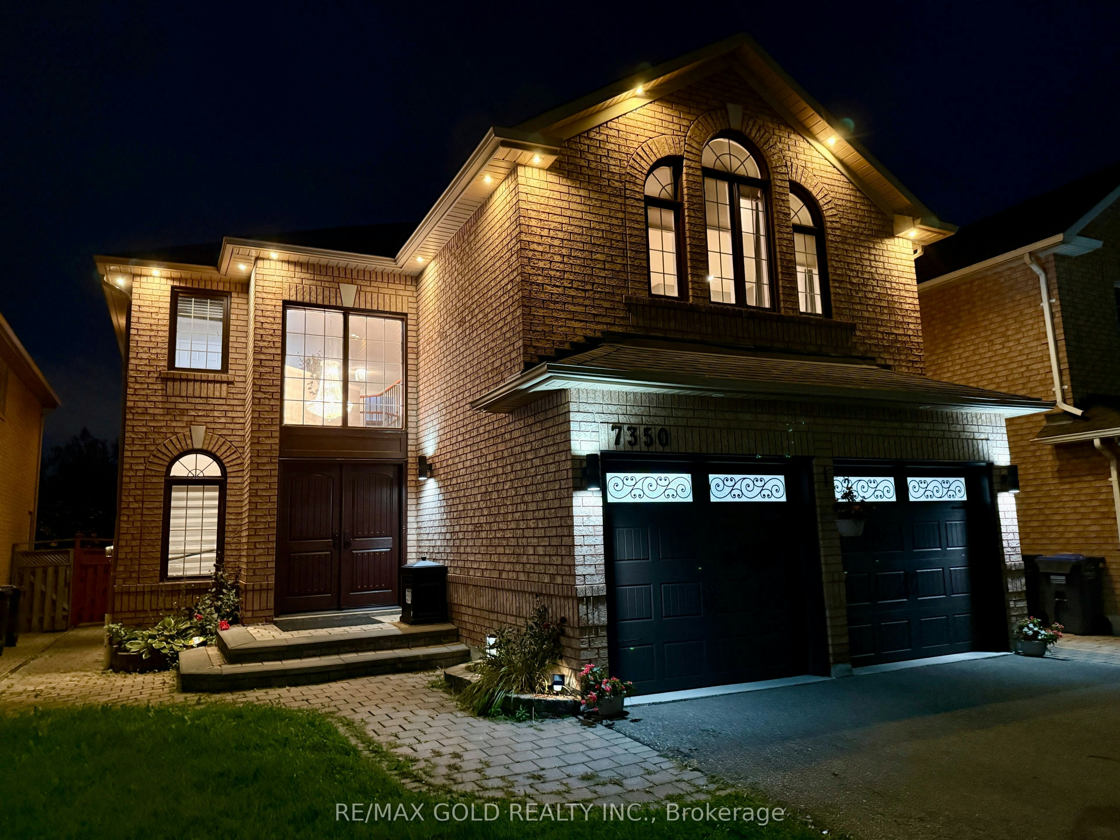 7350 Black Walnut Trail, Mississauga, ON, L5N 7M1