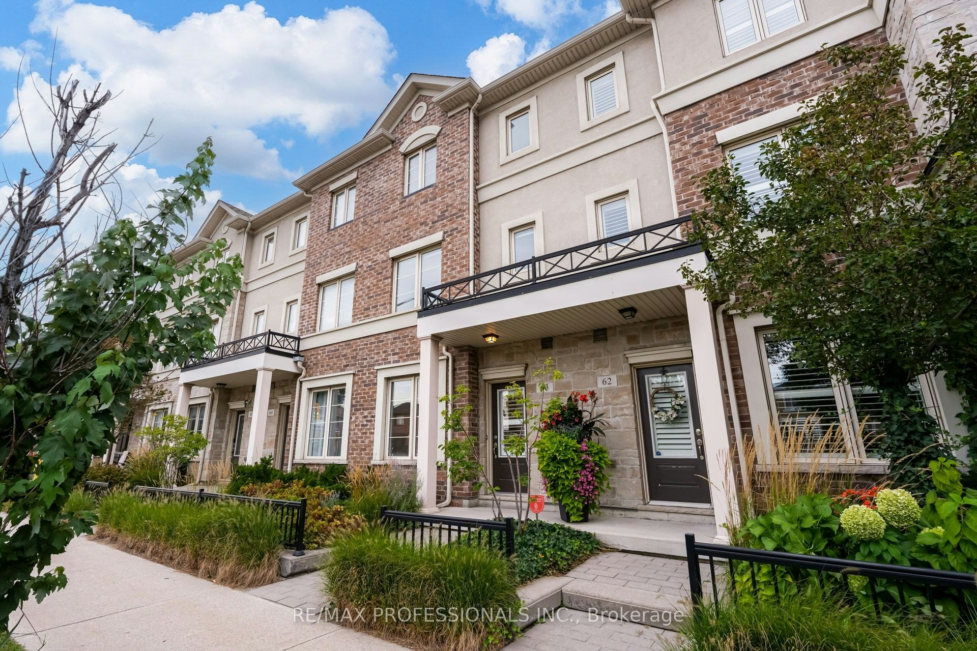 63-636 Evans Avenue, Toronto, ON, M8W 0A8