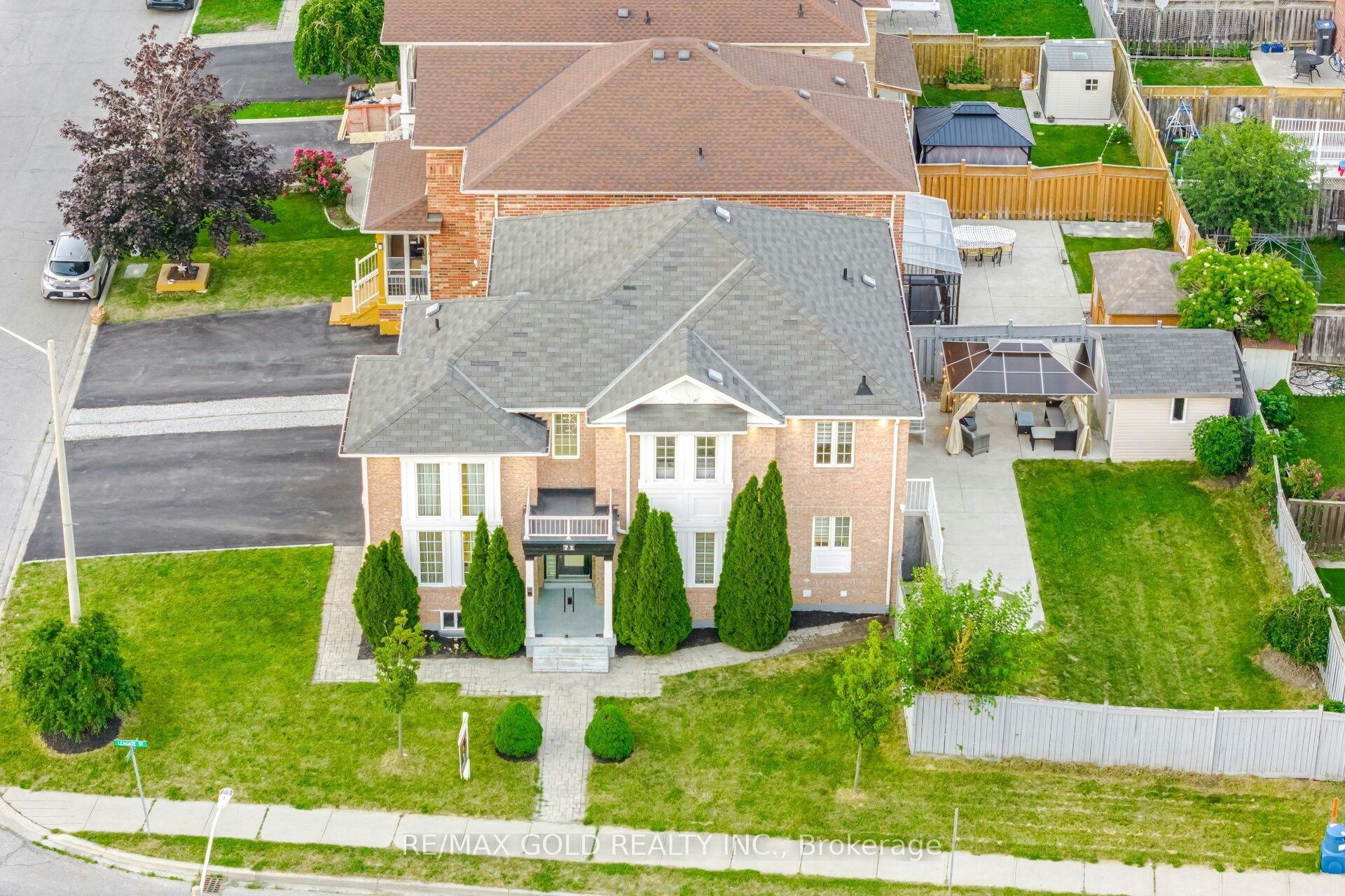 71 Leagate Street, Brampton, ON, L7A 3J4