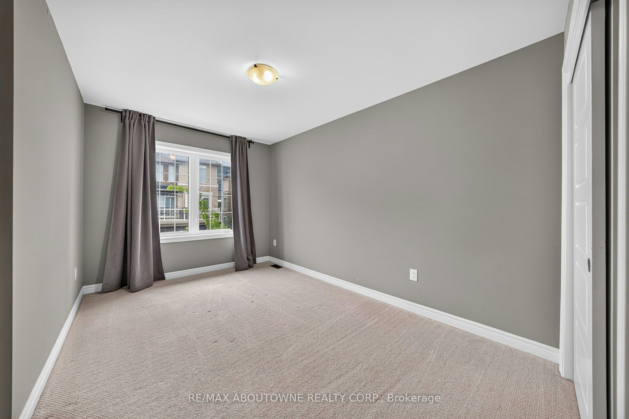 3289 Mockingbird Common, Oakville, ON, L6H 0W9 - 23