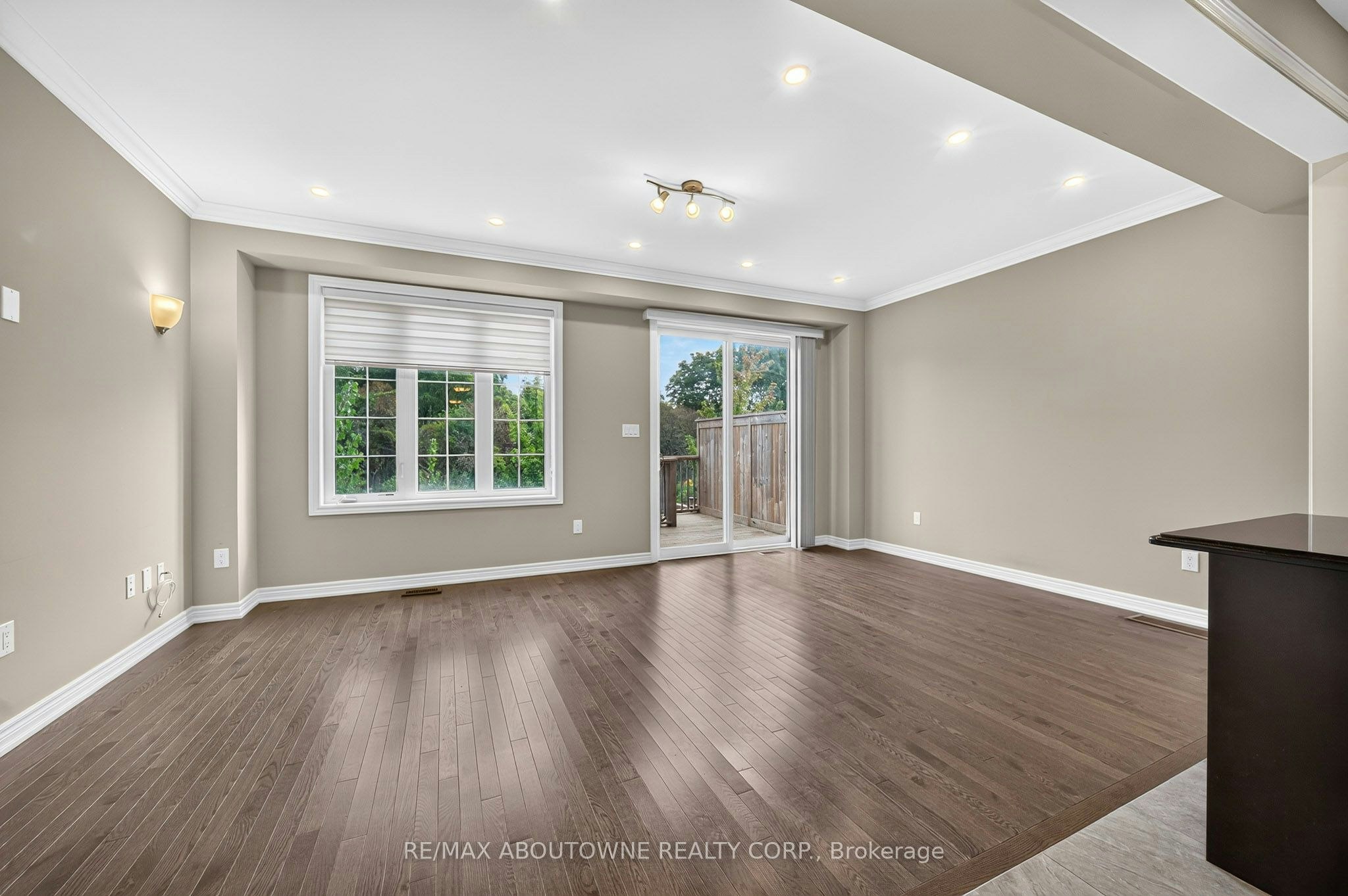 3289 Mockingbird Common, Oakville, ON, L6H 0W9 - 12