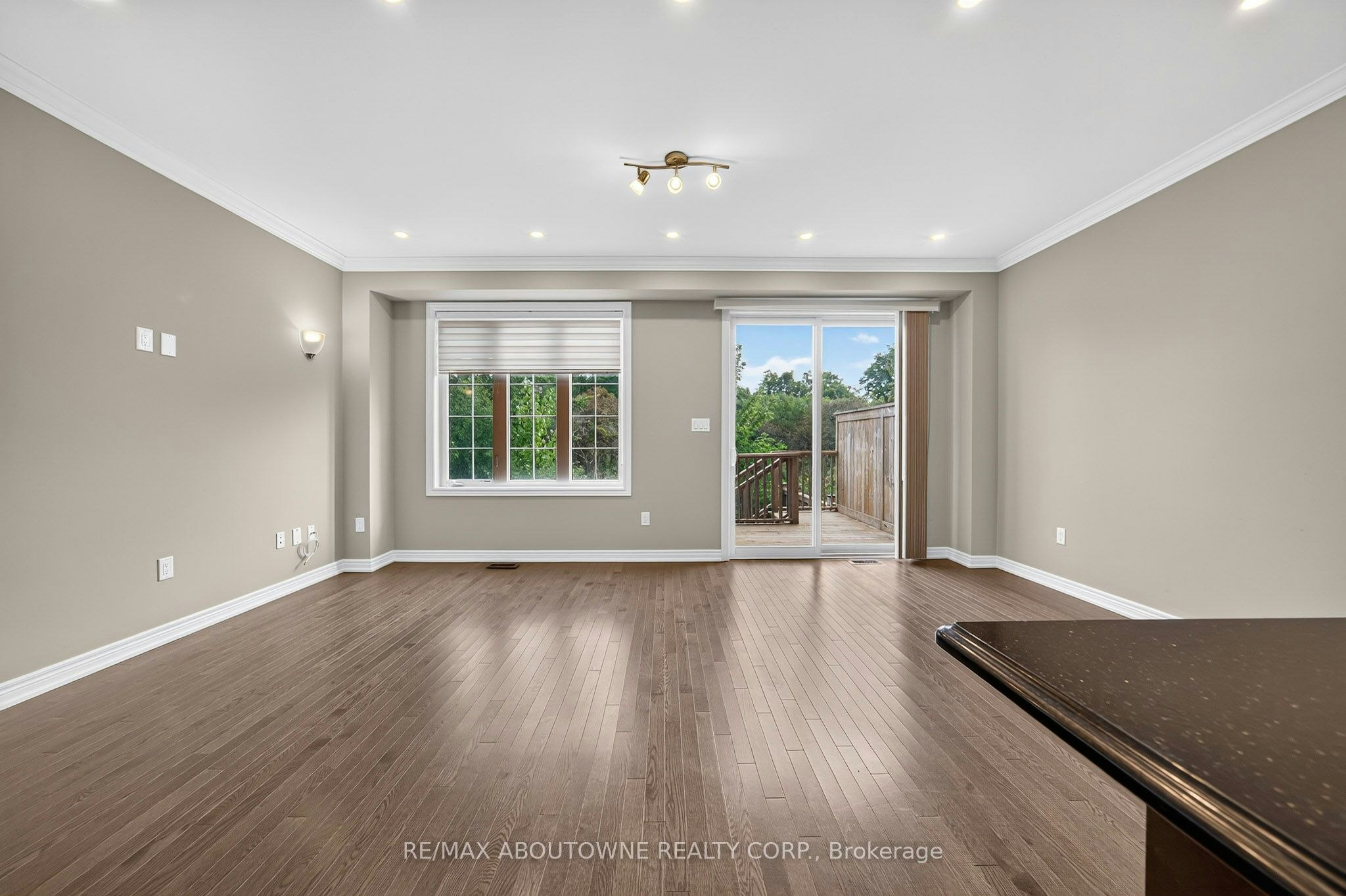 3289 Mockingbird Common, Oakville, ON, L6H 0W9 - 13