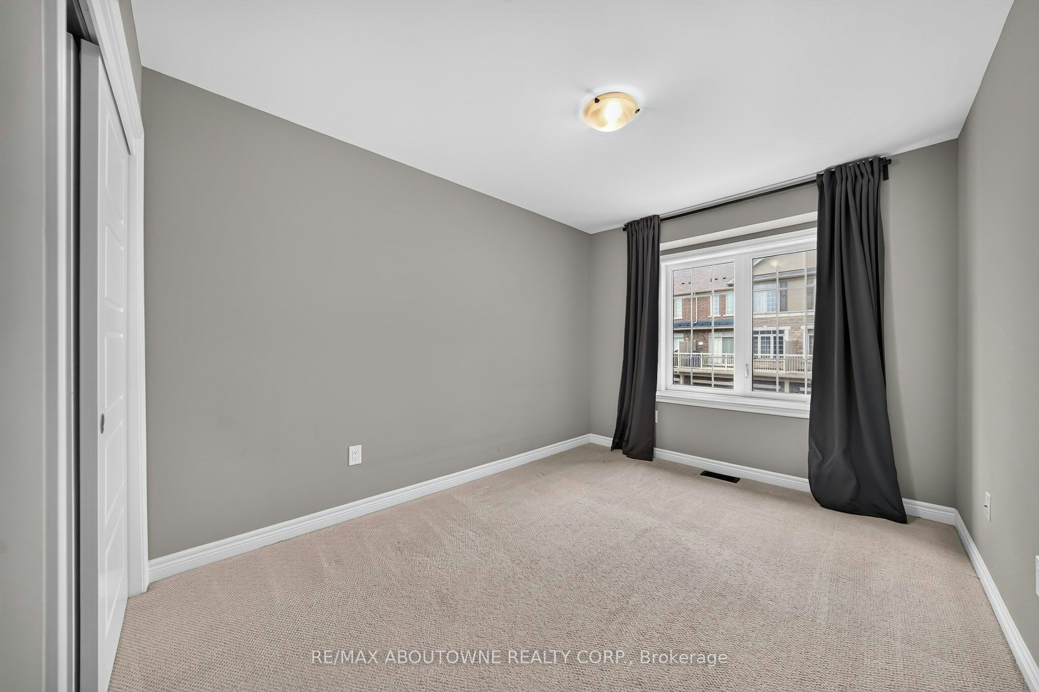 3289 Mockingbird Common, Oakville, ON, L6H 0W9 - 25