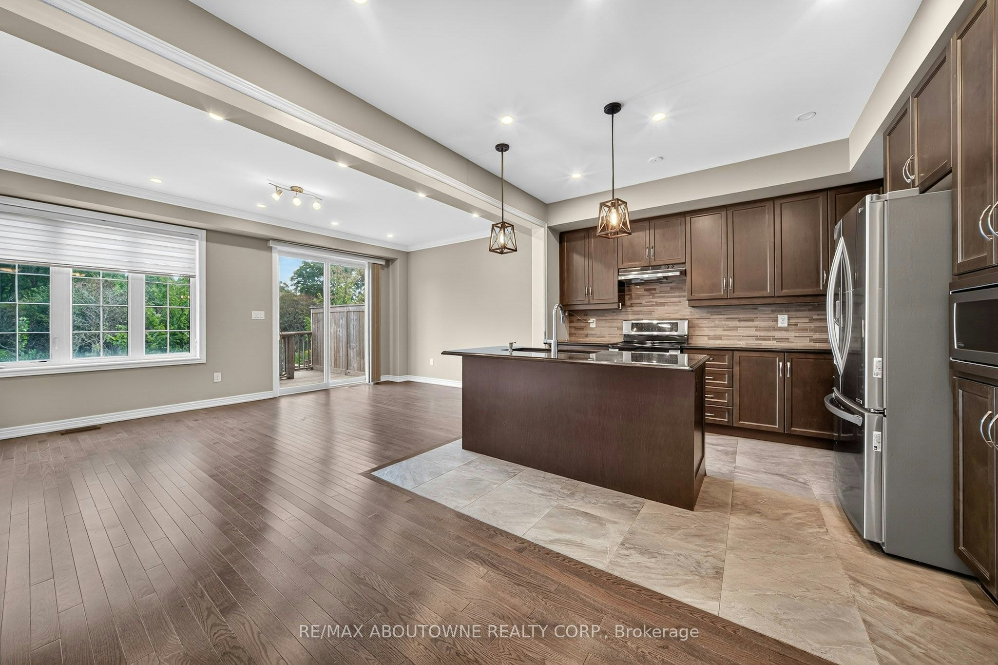 3289 Mockingbird Common, Oakville, ON, L6H 0W9 - 7