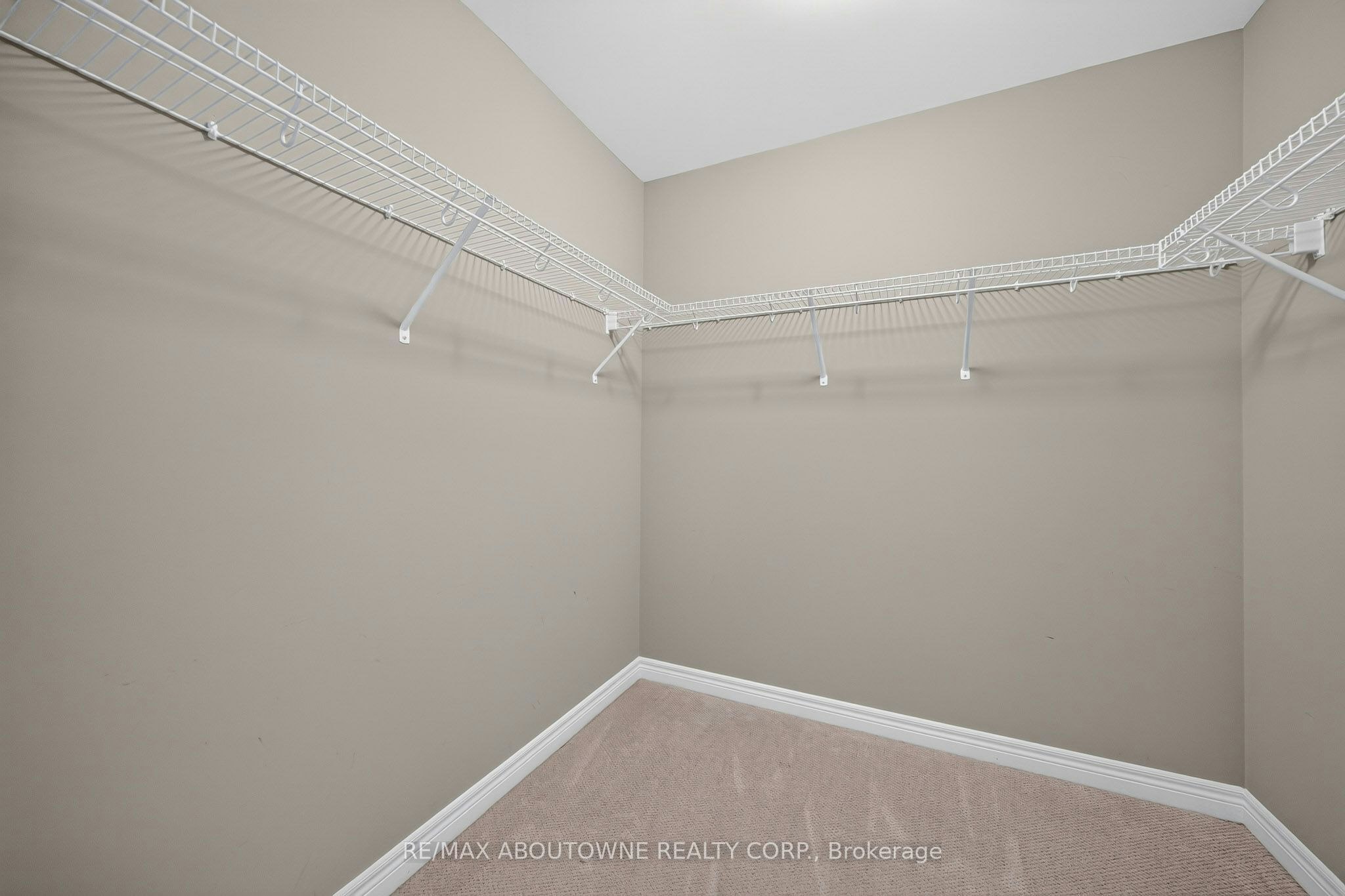 3289 Mockingbird Common, Oakville, ON, L6H 0W9 - 22