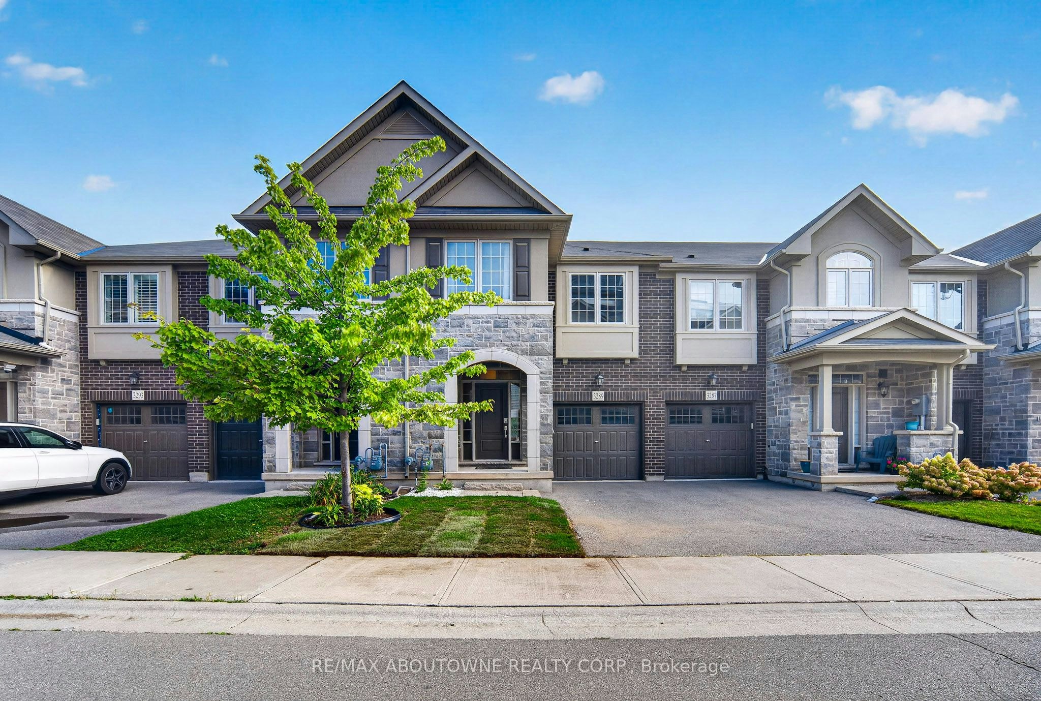 3289 Mockingbird Common, Oakville, ON, L6H 0W9