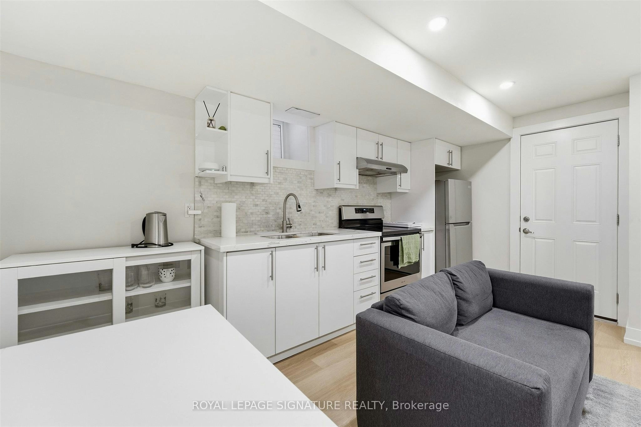 BSMT-1945 Davenport Road, Toronto, ON, M6N 1C3 - 9