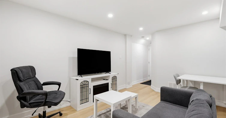 BSMT-1945 Davenport Road, Toronto, ON, M6N 1C3 - 5