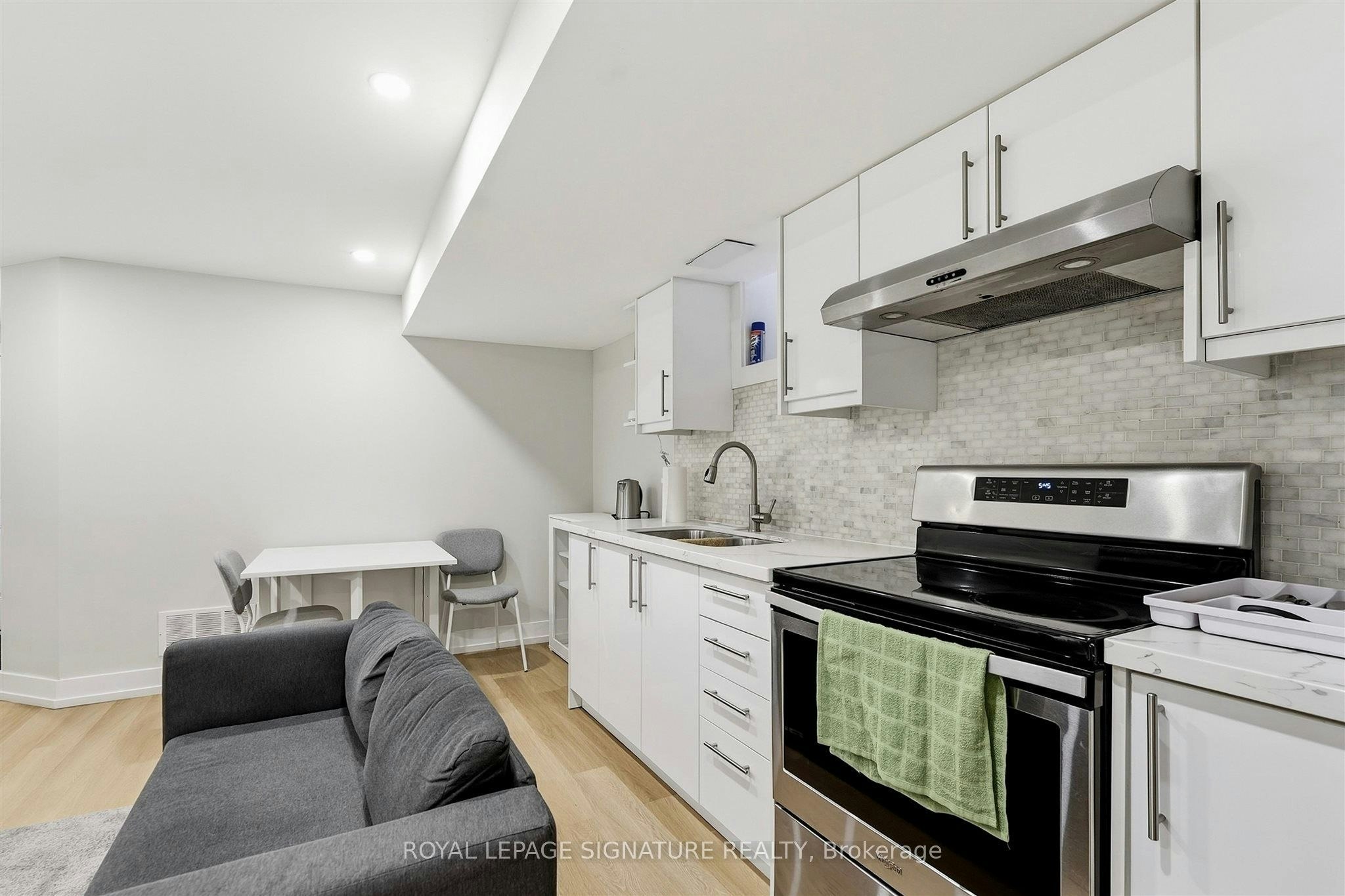 BSMT-1945 Davenport Road, Toronto, ON, M6N 1C3 - 7
