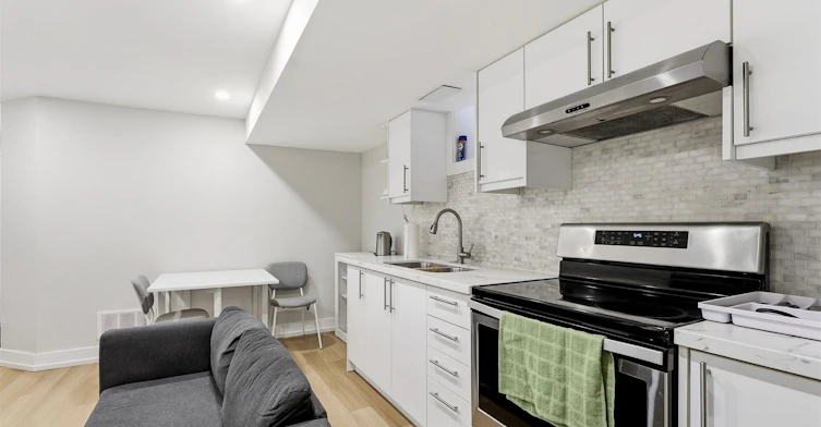 BSMT-1945 Davenport Road, Toronto, ON, M6N 1C3 - 7