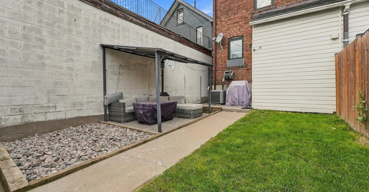 BSMT-1945 Davenport Road, Toronto, ON, M6N 1C3 - 19