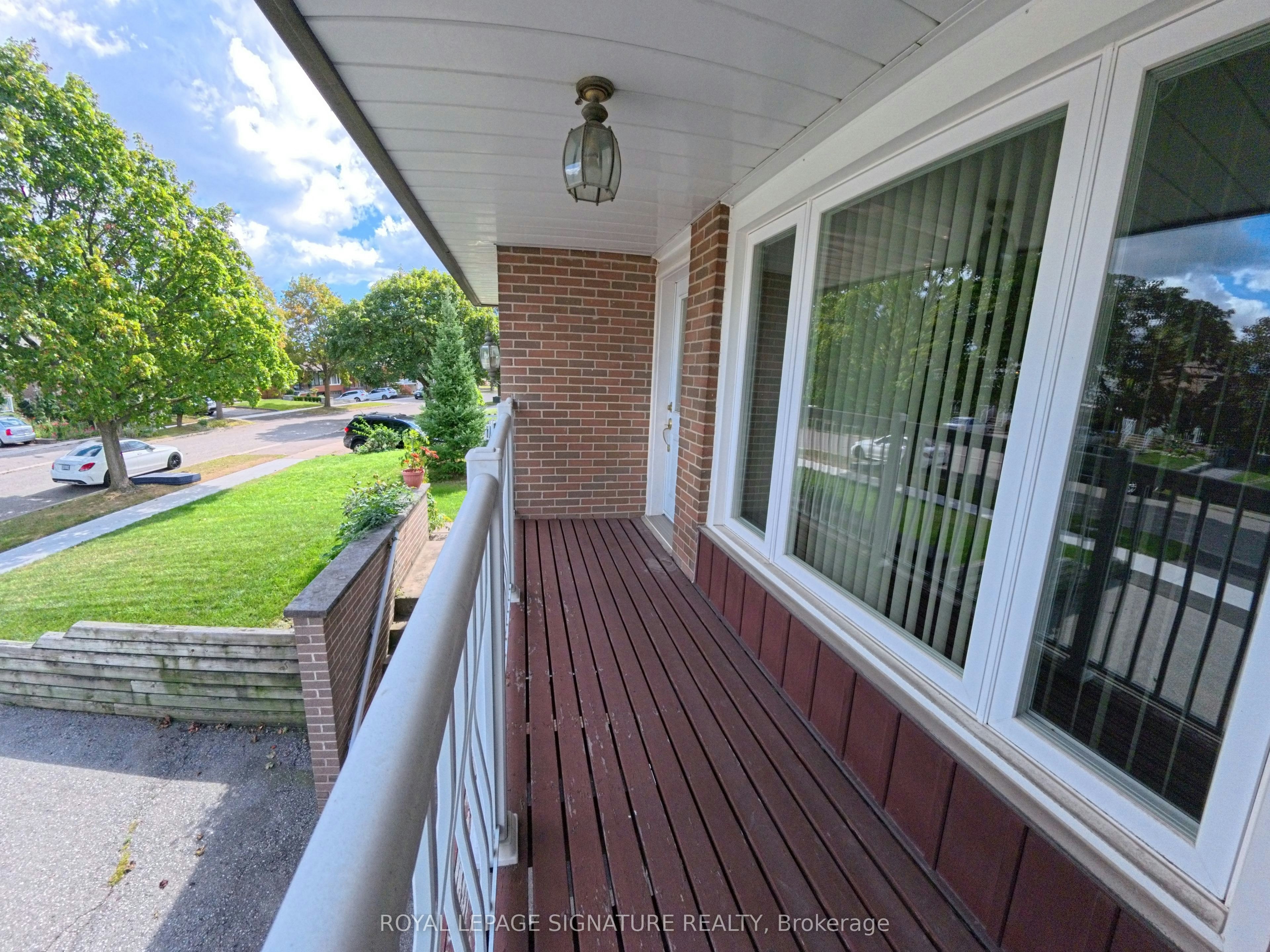 3612 Birchmeadow Crescent, Mississauga, ON, L4Y 3R7 - 3