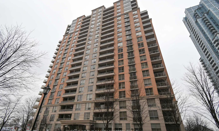 605-5229 Dundas Street W