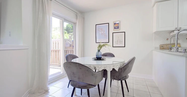 5386 Landsborough Avenue, Mississauga, ON, L5R 3X2