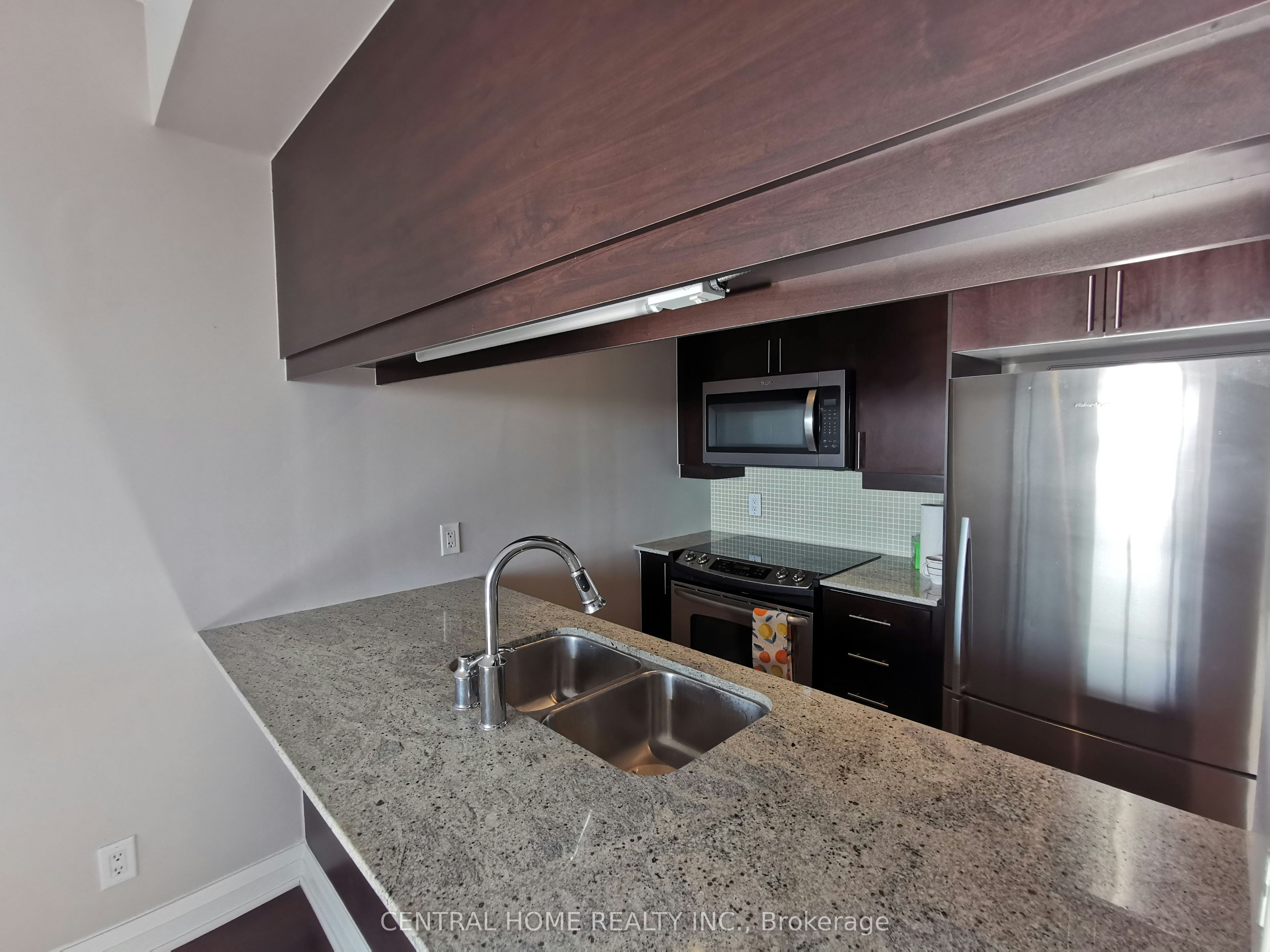 613-1055 Southdown Road, Mississauga, ON, L5J 0A3 - 3