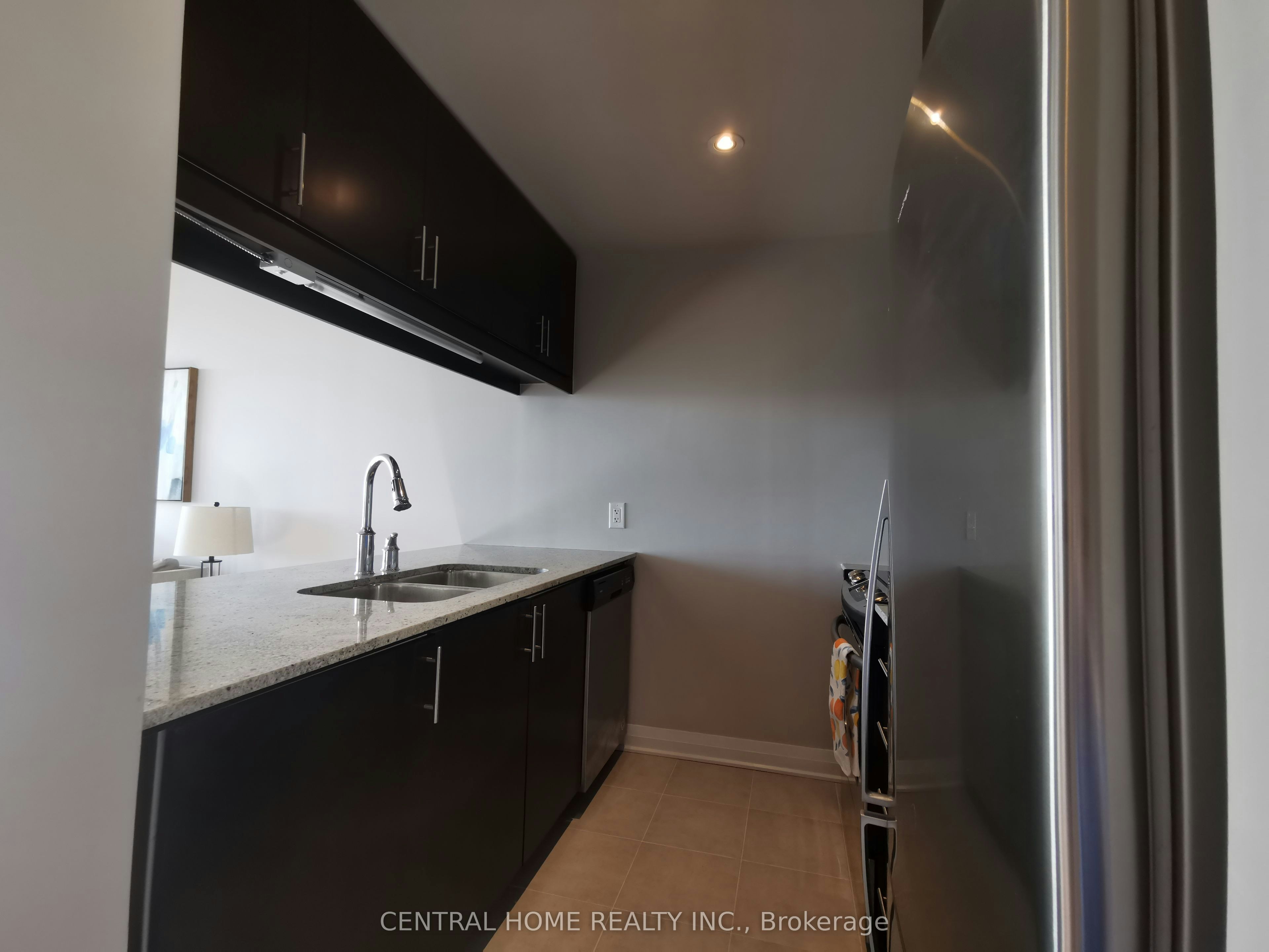 613-1055 Southdown Road, Mississauga, ON, L5J 0A3 - 6