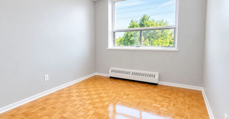 207-363 Lakeshore Road E, Mississauga, ON, L5G 1H7 - 4