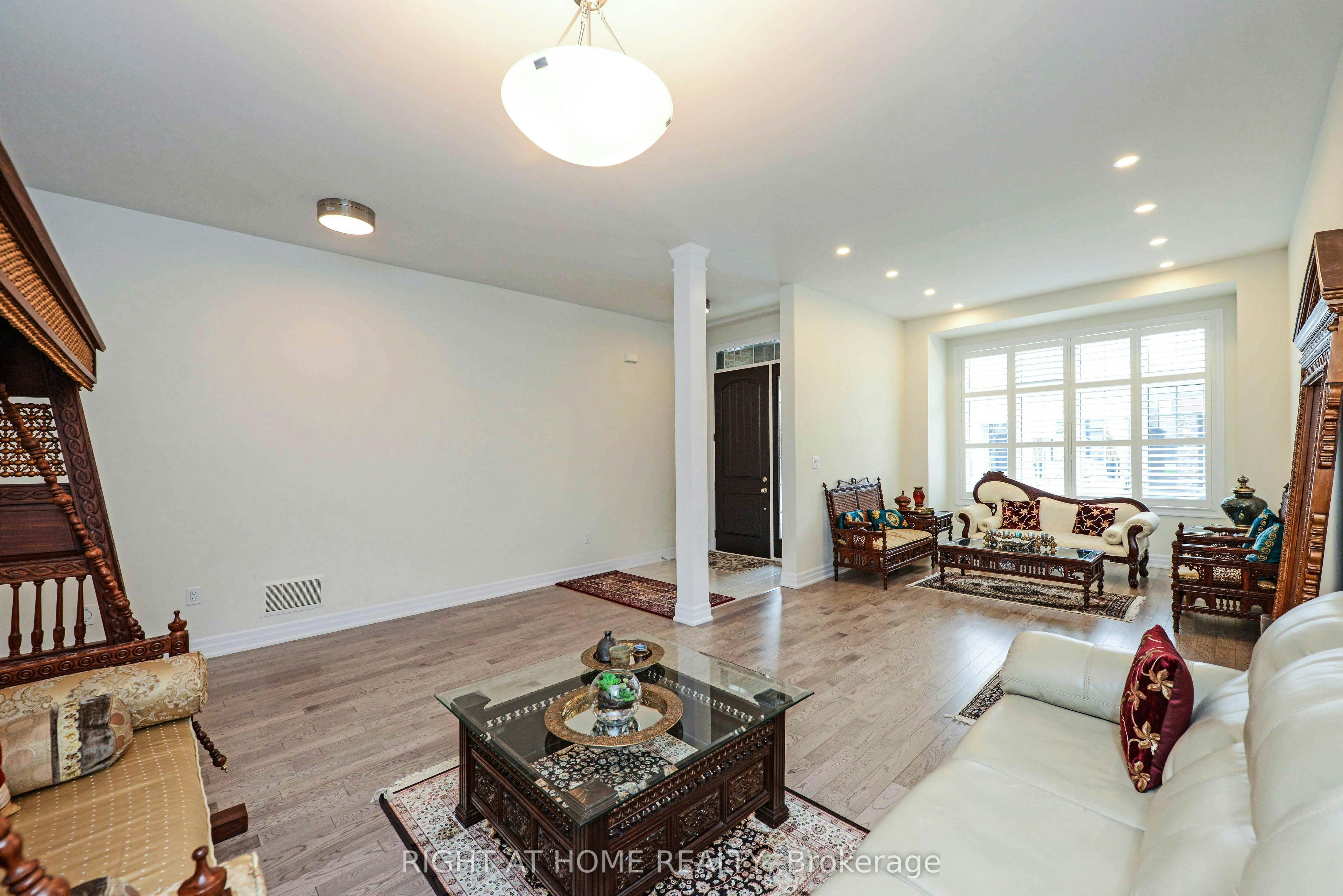 3286 Charles Biggar Drive, Oakville, ON, L6M 1N3 - 3