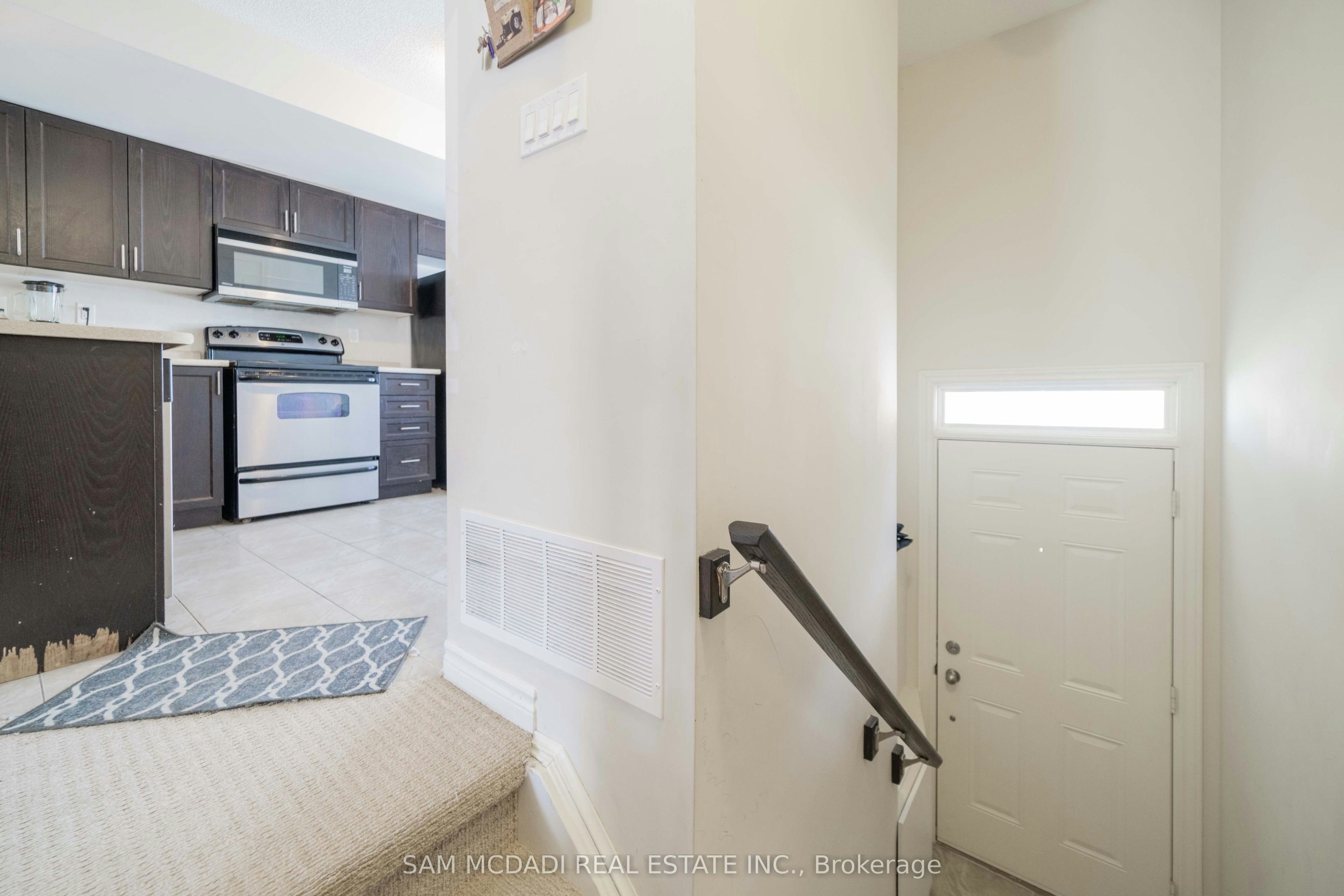 103-1380 Costigan Road, Milton, ON, L9T 8L2 - 6