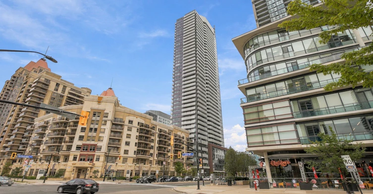 3702-4065 Confederation Parkway, Mississauga, ON, L5B 0L4