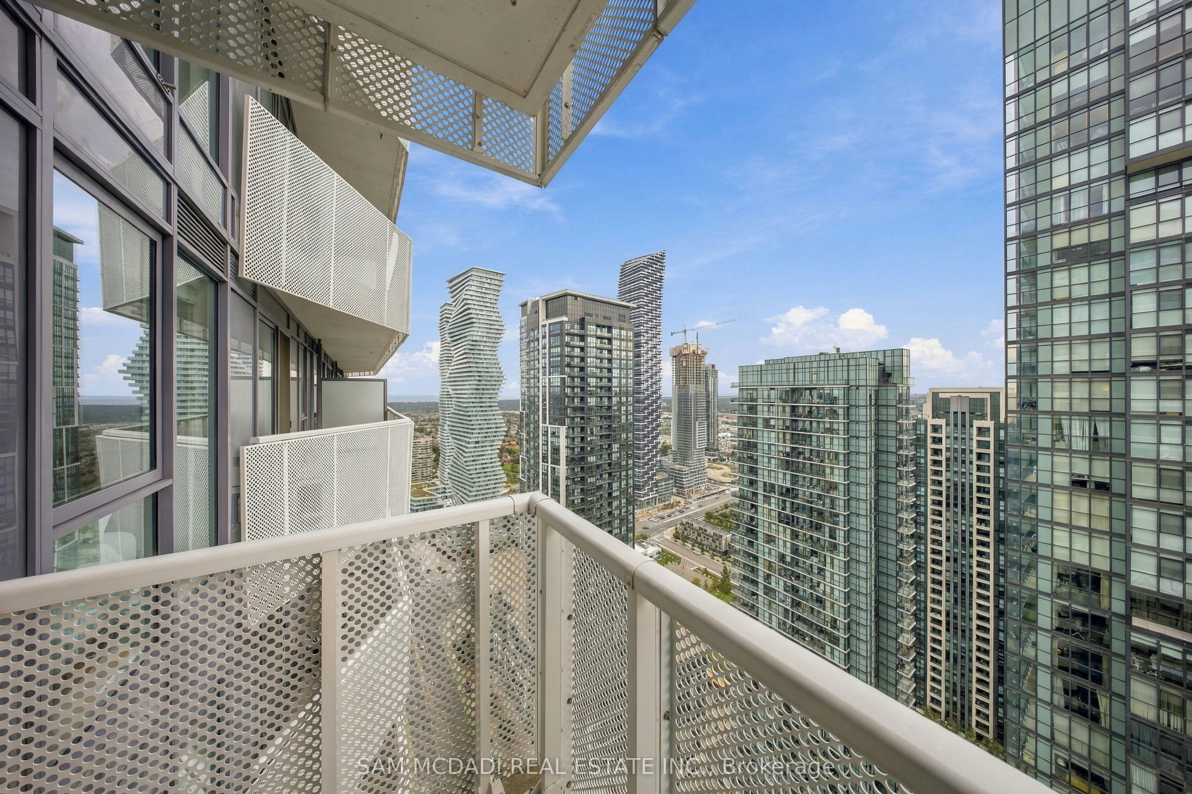 3702-4065 Confederation Parkway, Mississauga, ON, L5B 0L4 - 19