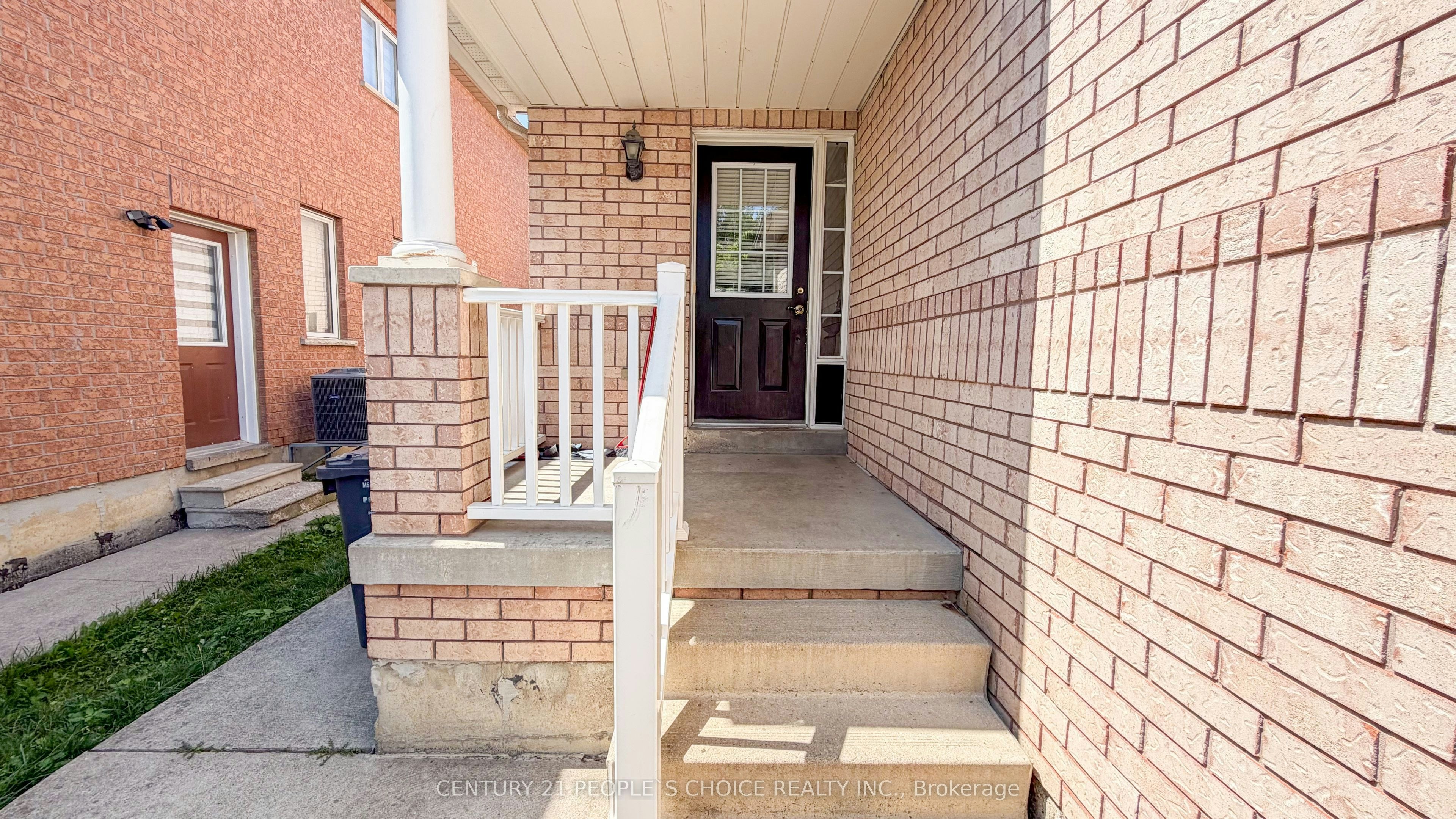 20 Belinda Drive, Brampton, ON, L7A 2W6