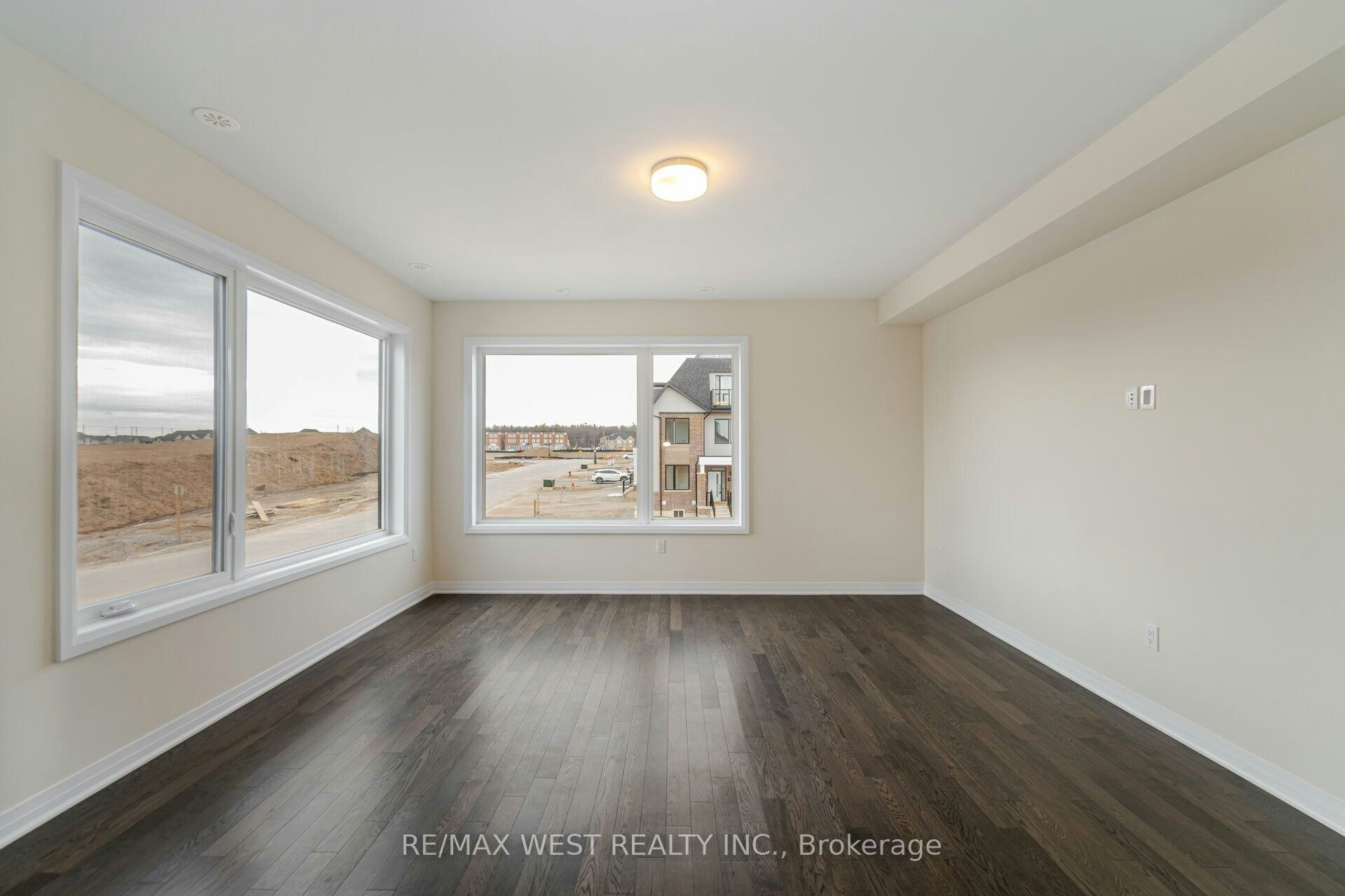 120 Settlers Road E, Oakville, ON, L6H 7C8 - 22